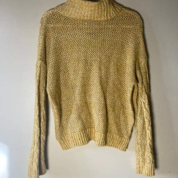 Urban Outfitters Choker V cutout cowl neck sweater - Picture 3 of 5